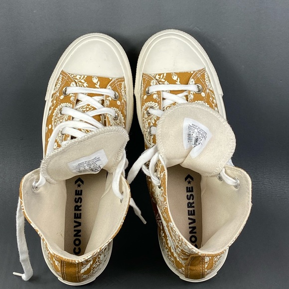 Converse Women's Chuck Taylor All Star Lift Platform Hi Wheat Womens size 8 - Picture 6 of 8